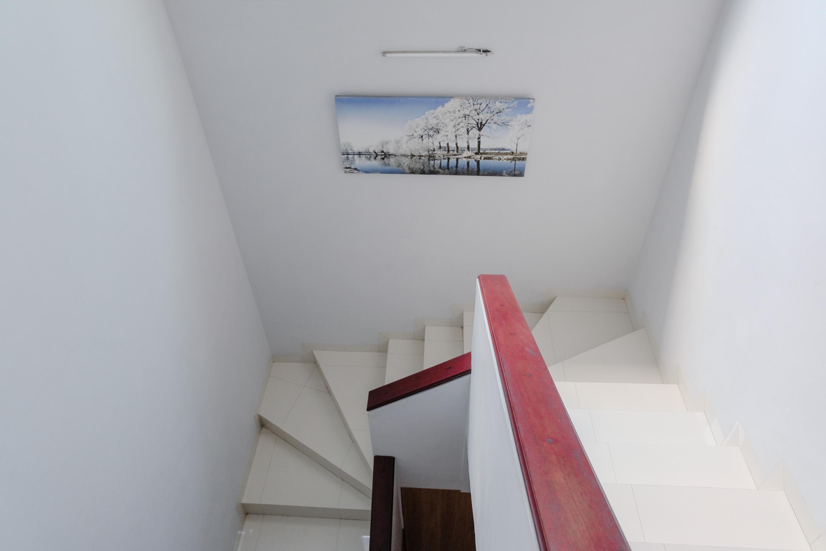 Super Oyo 995 Alice'S Homestay Syariah Джембер Екстер'єр фото