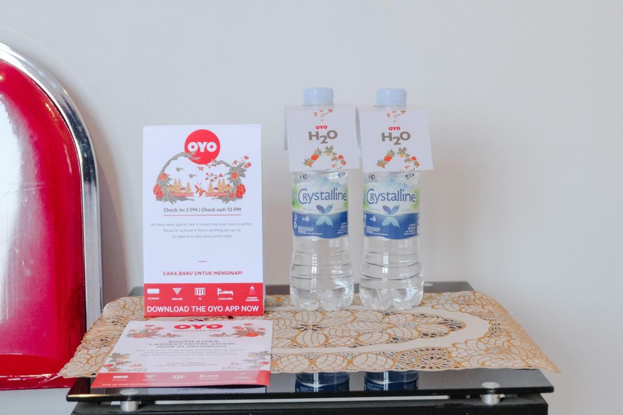 Super Oyo 995 Alice'S Homestay Syariah Джембер Екстер'єр фото